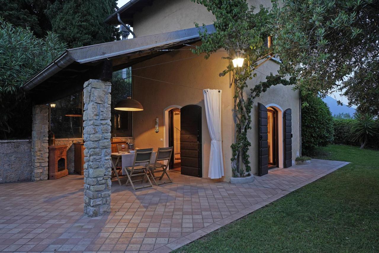 Villa Bouganville Toscolano Maderno Eksteriør billede